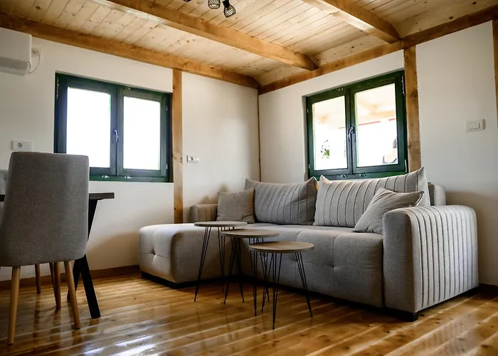 בית נופש Brvnara Stanicic *